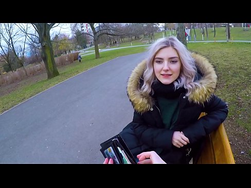 ❤️ Guta zgodnu spermu stranca za novac - pušenje u parku od Eve Elfie ❤❌ Super seks kod nas